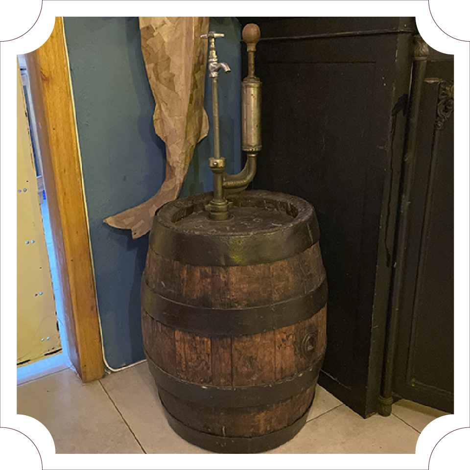 Bomba e Barril de Chope (Brahma)